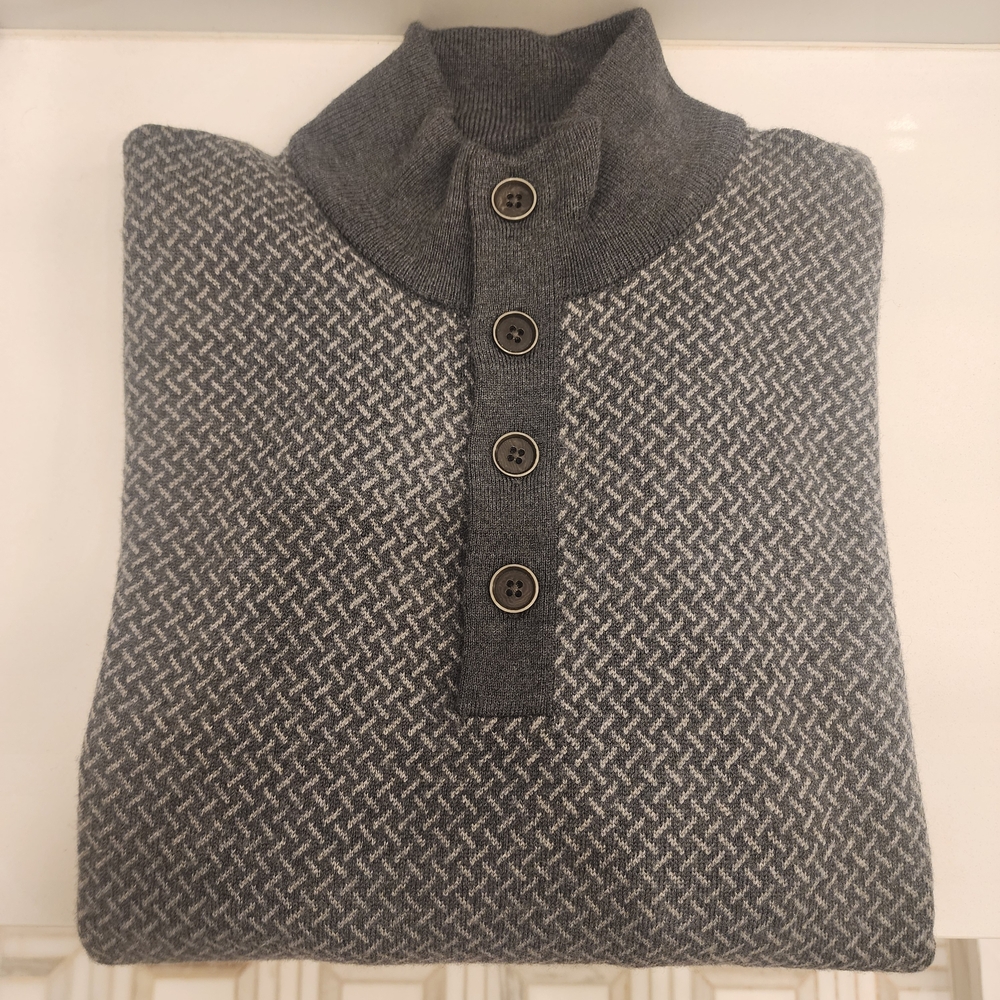 UNTUCKit Merino Wool Button-Neck Sweater - Men's Medium - Patterned Gray